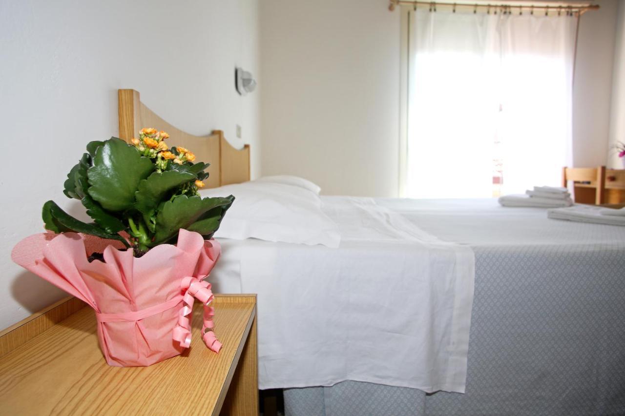 Hotel Serafini Misano Adriatico Esterno foto