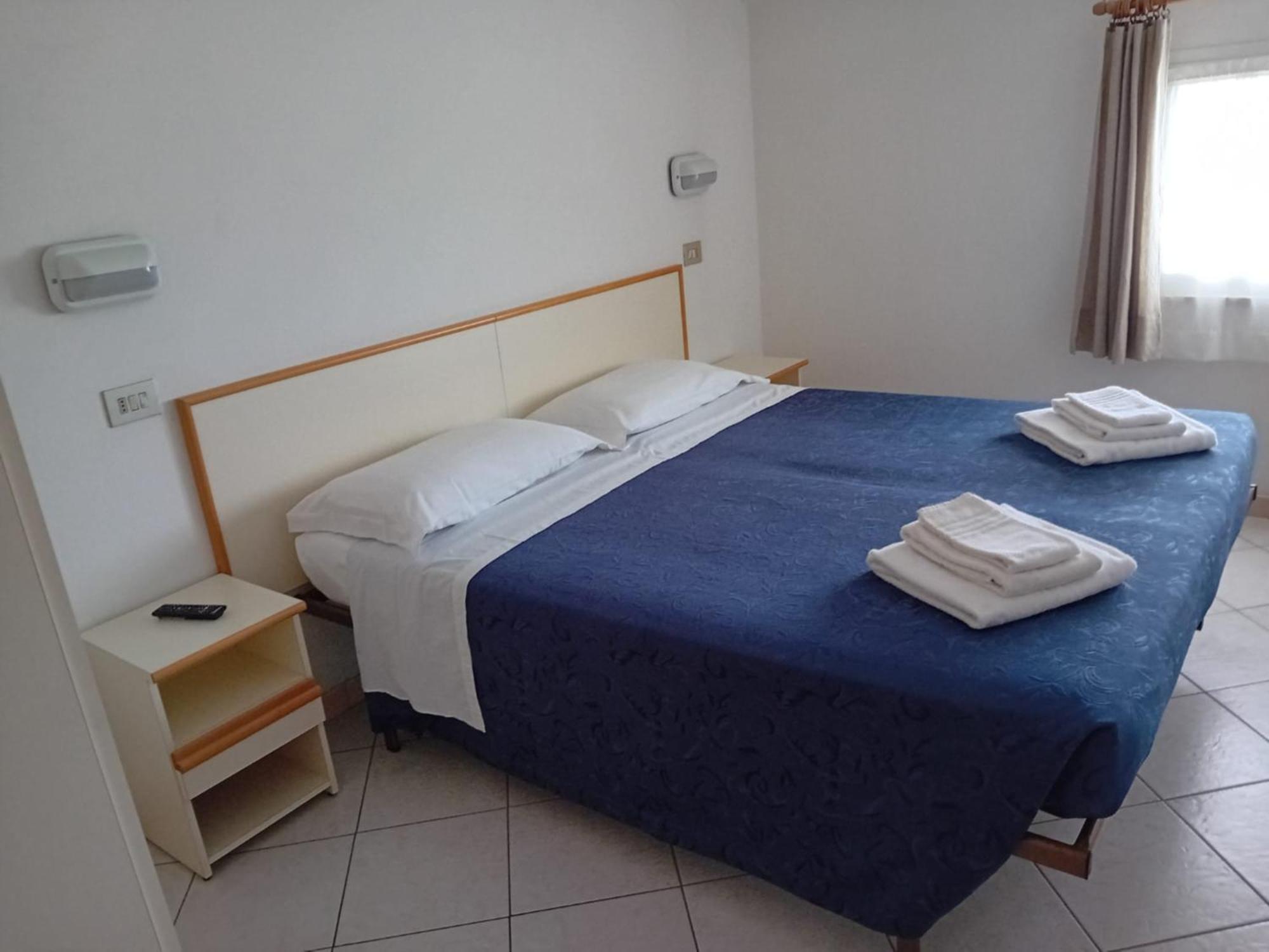 Hotel Serafini Misano Adriatico Esterno foto